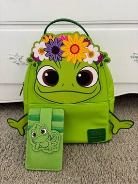 Disney Pascal Floral Loungefly with matching Card Holder like new